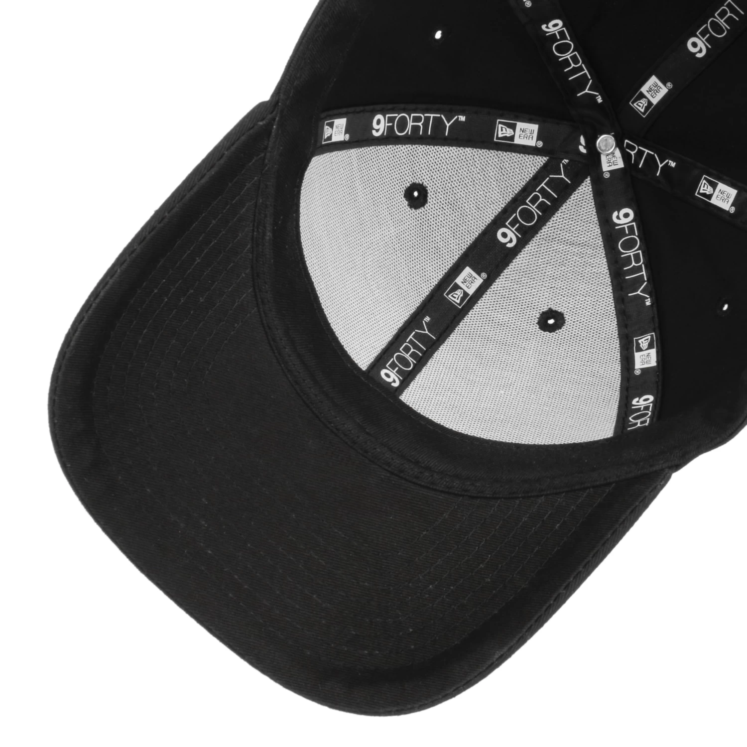 9Forty Metallic Chicago Bulls Cap By New Era 4 9Forty Metallic Chicago Bulls Cap By New Era – Bild 2