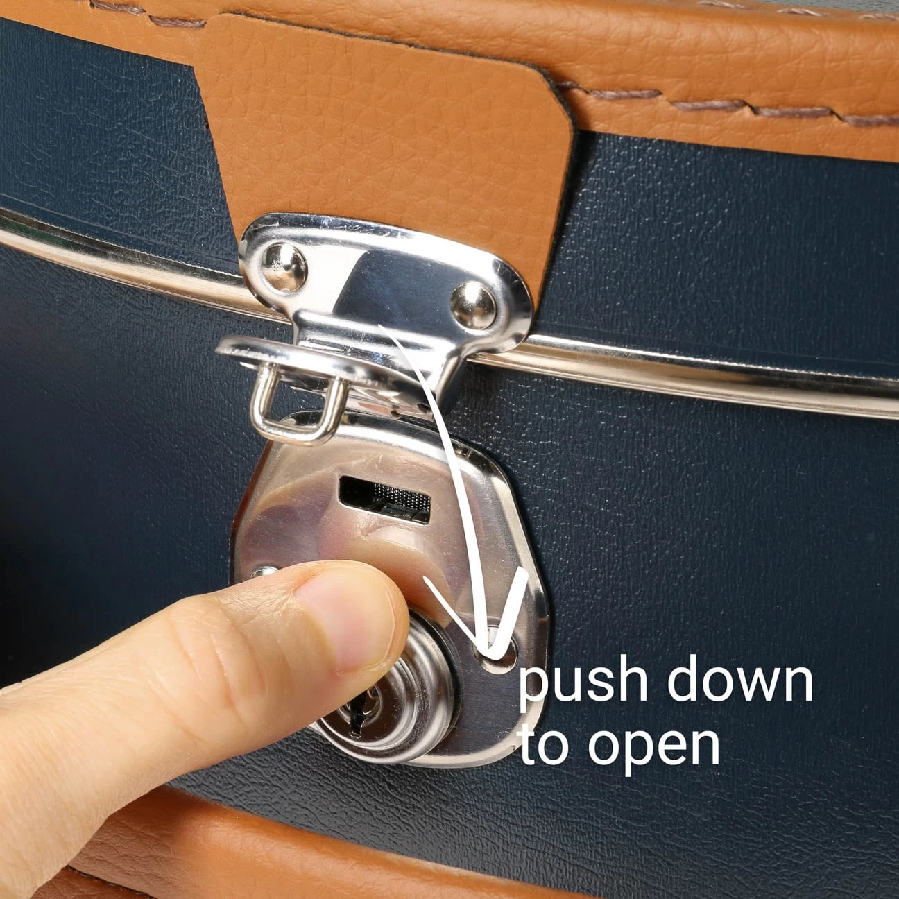 Hutkoffer Red-Pünktchen By Lierys 3 Hutkoffer Red-Pünktchen By Lierys